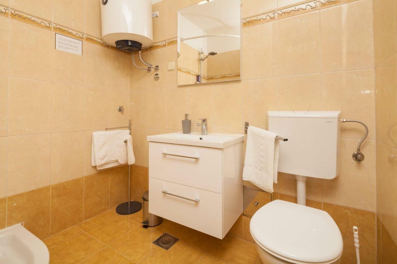 Apartman Ester Pula Luaran gambar